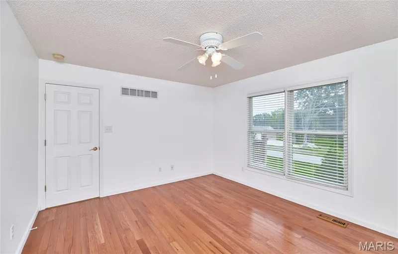 12 Battersea Court #3B, O'Fallon, MO 63366 — listing photo 25 of 52