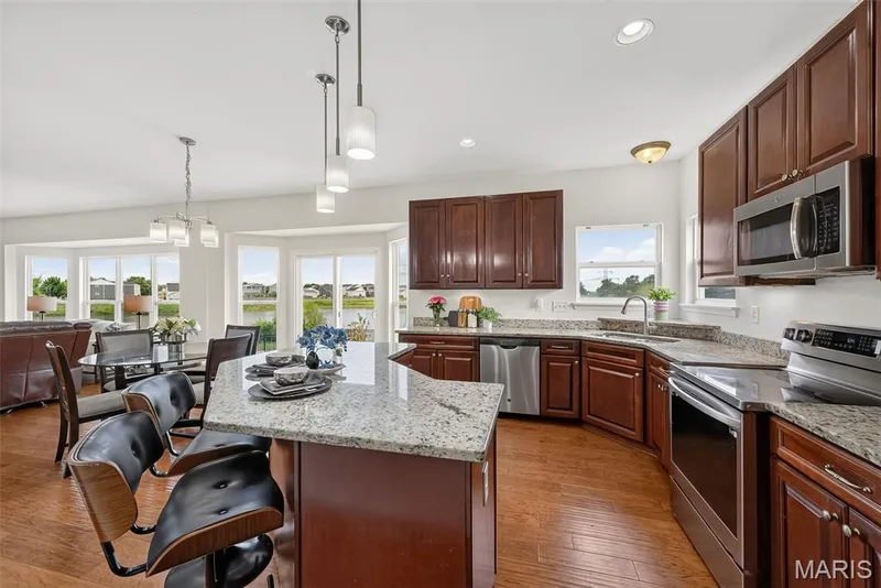 3293 Bentwater Place, St Charles, MO 63301 — listing photo 4 of 56