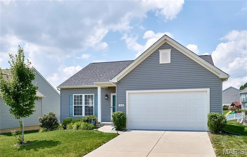 212 Barrington Ridge Lane, Wentzville, MO 63385 — listing photo 3 of 47