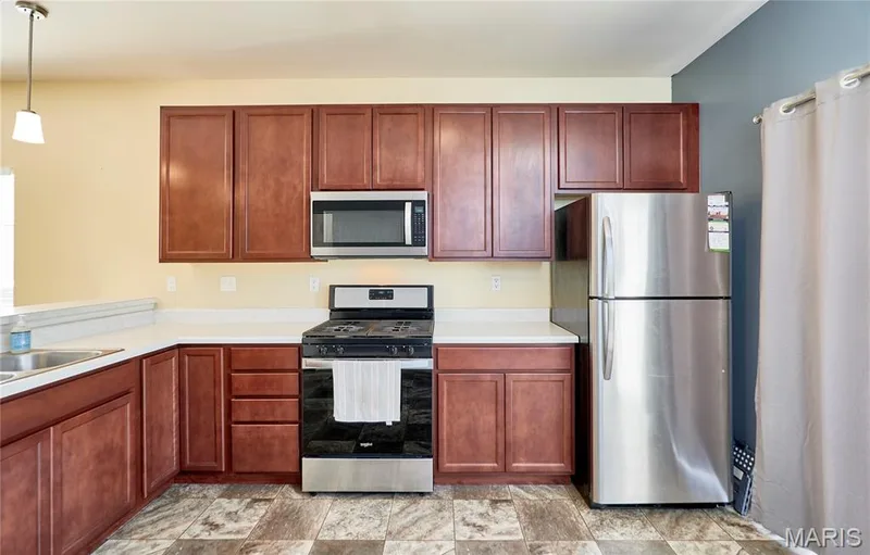 212 Barrington Ridge Lane, Wentzville, MO 63385 — listing photo 17 of 47