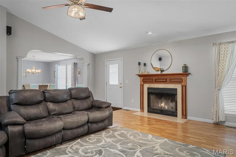 226 Charging Bear Drive, Wentzville, MO 63385 — listing photo 7 of 47