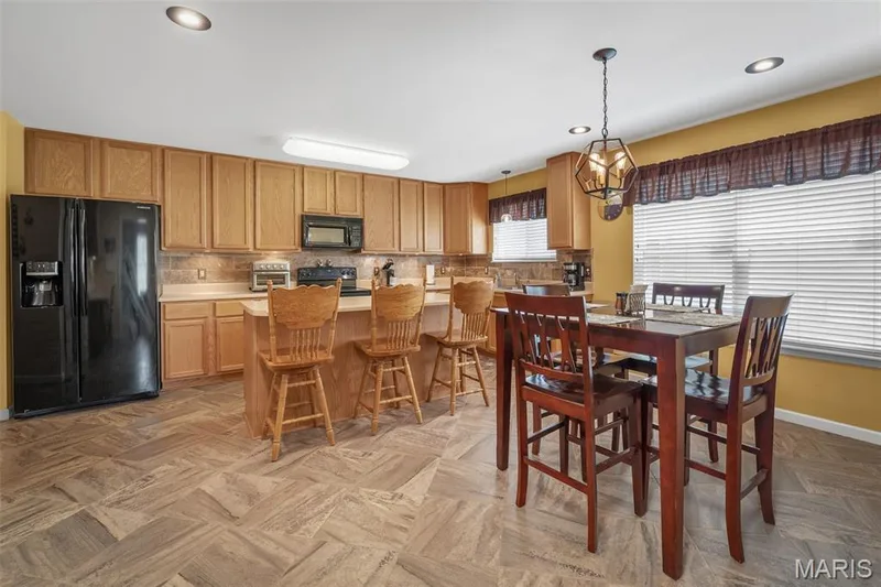 226 Charging Bear Drive, Wentzville, MO 63385 — listing photo 12 of 47