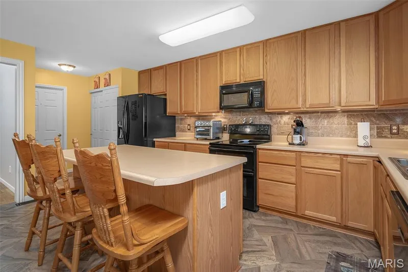 226 Charging Bear Drive, Wentzville, MO 63385 — listing photo 14 of 47