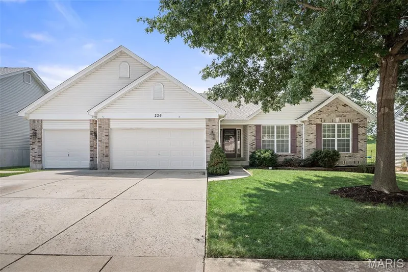 226 Charging Bear Drive, Wentzville, MO 63385 — listing photo 44 of 47