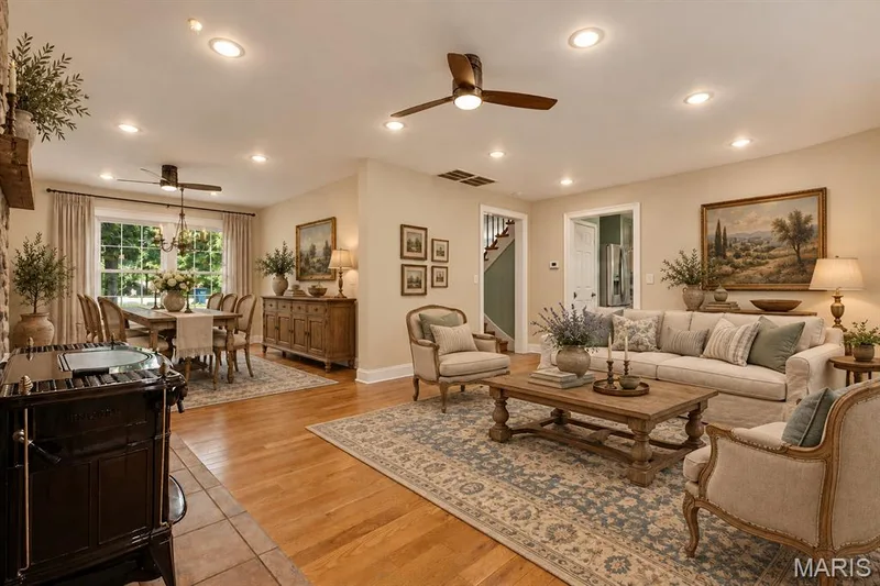 Idea use original dining room as office or primary bedroom and move dining room to this portion of great room. — 44 Wilderness Lane, Defiance, MO 63341