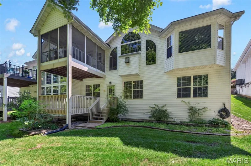 1627 Polar Drive, Wentzville, MO 63385 — listing photo 4 of 45