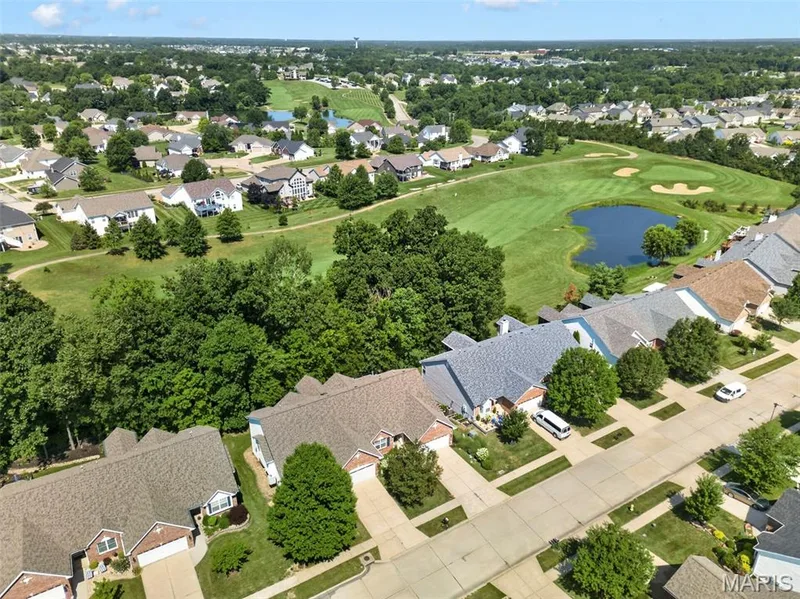1627 Polar Drive, Wentzville, MO 63385 — listing photo 7 of 45