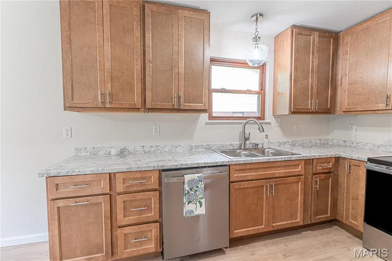 356 Lewis Street, Wentzville, MO 63385 — listing photo 11 of 37