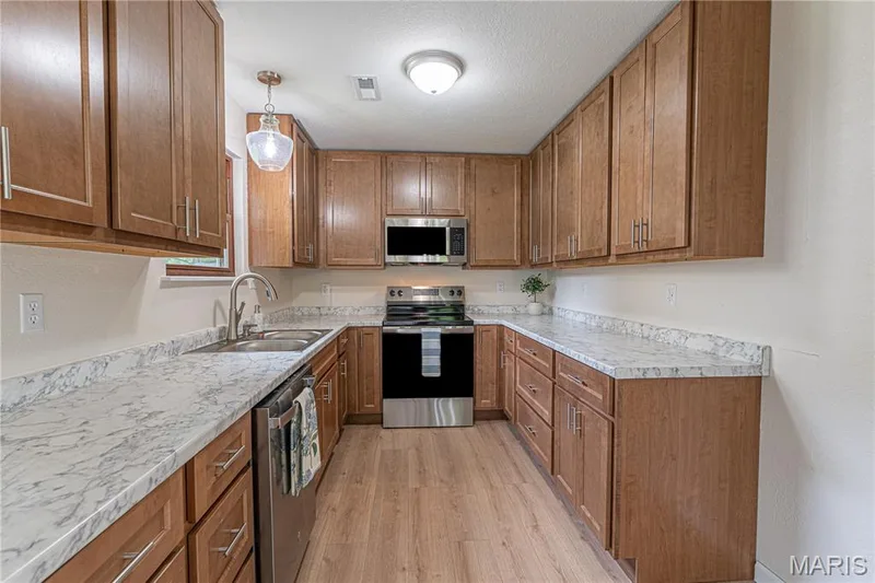 356 Lewis Street, Wentzville, MO 63385 — listing photo 34 of 37