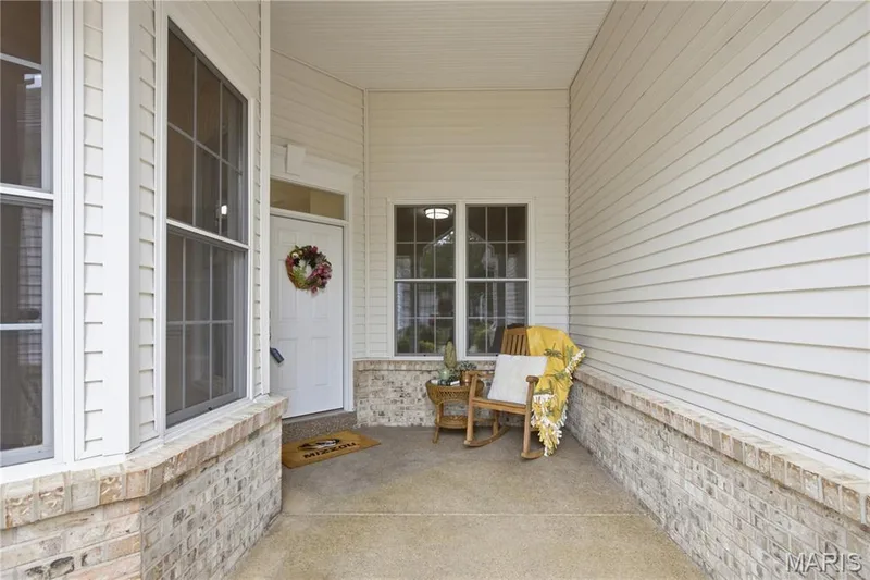 704 Harrier Drive #V, Lake St. Louis, MO 63367 — listing photo 3 of 27