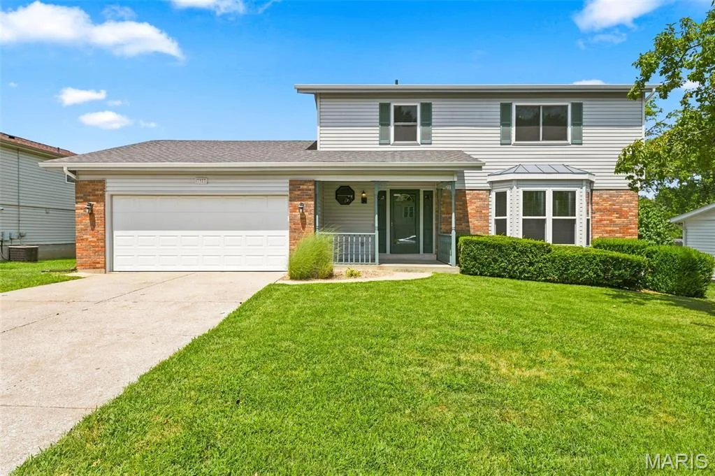 3927 Summerfield Parkway, St Charles, MO 63304 — listing photo 1 of 39