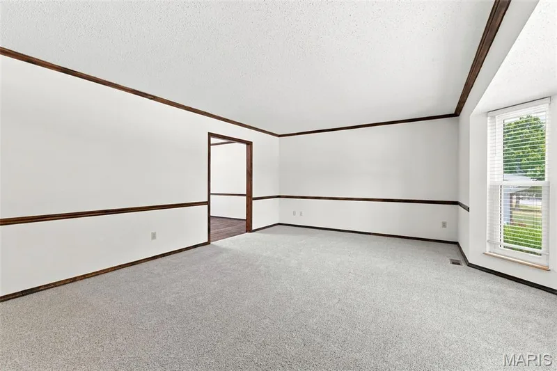 3927 Summerfield Parkway, St Charles, MO 63304 — listing photo 13 of 39