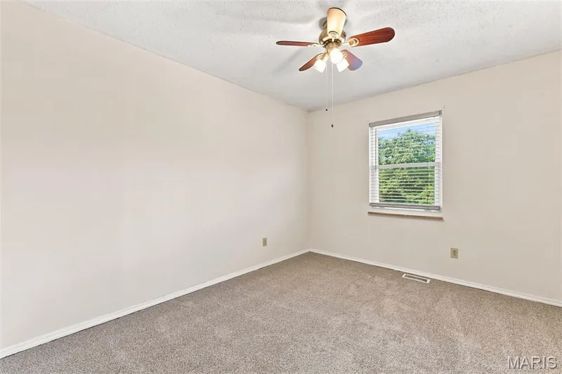 Spacious second bedroom — 3927 Summerfield Parkway, St Charles, MO 63304