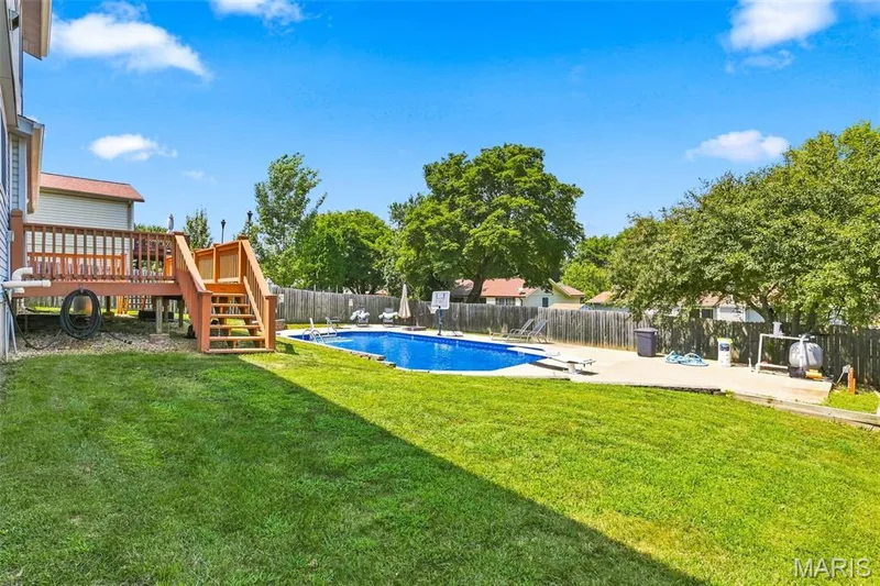 Large fully fenced in back yard — 3927 Summerfield Parkway, St Charles, MO 63304