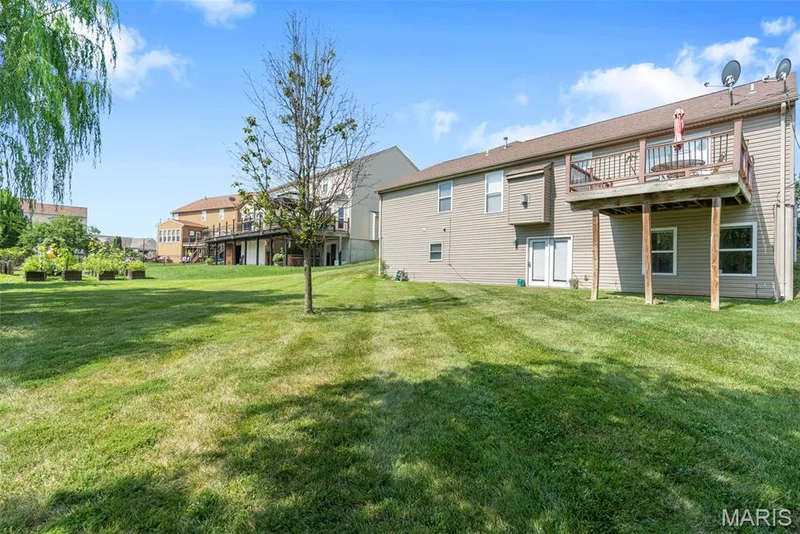 8085 Glen Arbor Drive, Lake St. Louis, MO 63367 — listing photo 7 of 54