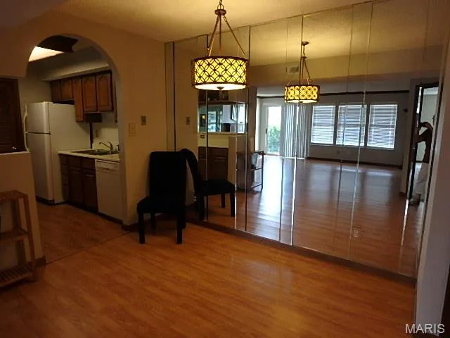 415 Shirley Ridge Drive #16, St Charles, MO 63304 — listing photo 6 of 25