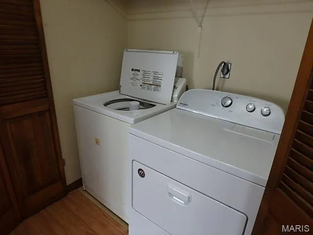 415 Shirley Ridge Drive #16, St Charles, MO 63304 — listing photo 18 of 25