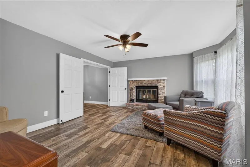1191 Colby Court, St Peters, MO 63376 — listing photo 12 of 38