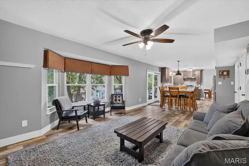 1191 Colby Court, St Peters, MO 63376 — listing photo 8 of 38