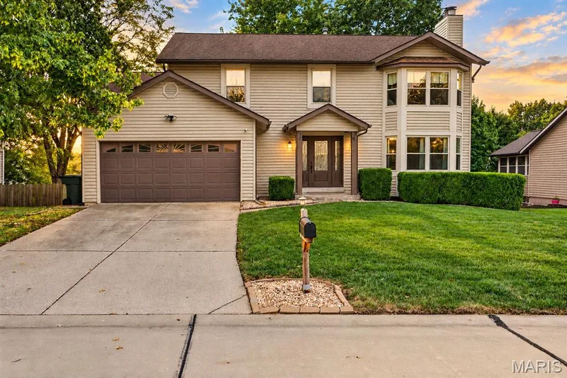 1191 Colby Court, St Peters, MO — listing photo 1