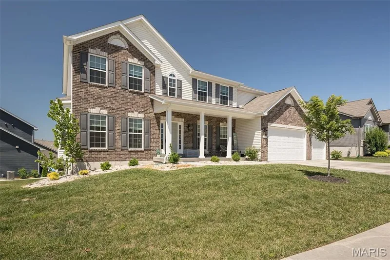 237 Mason Glen Drive, Lake St. Louis, MO 63367 — listing photo 2 of 39