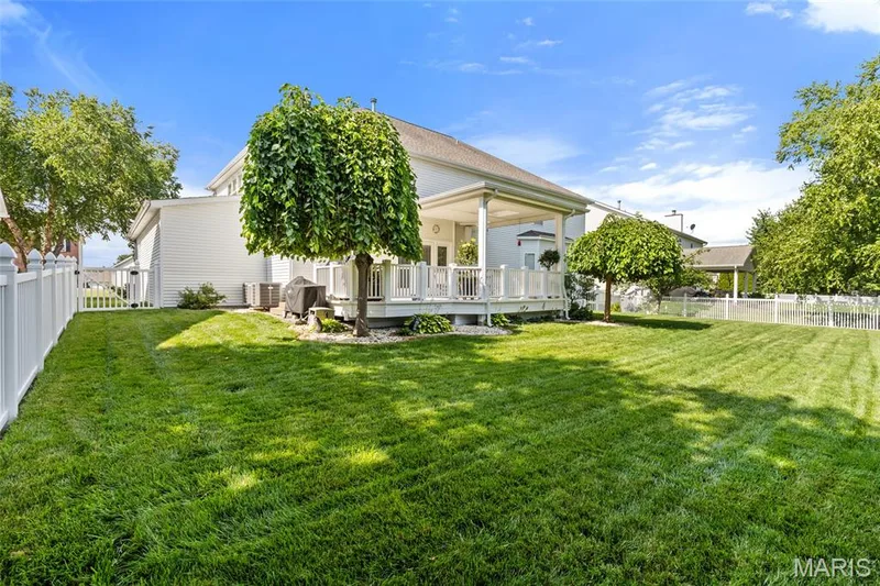 440 Parkshire Place Drive, Dardenne Prairie, MO 63368 — listing photo 5 of 50