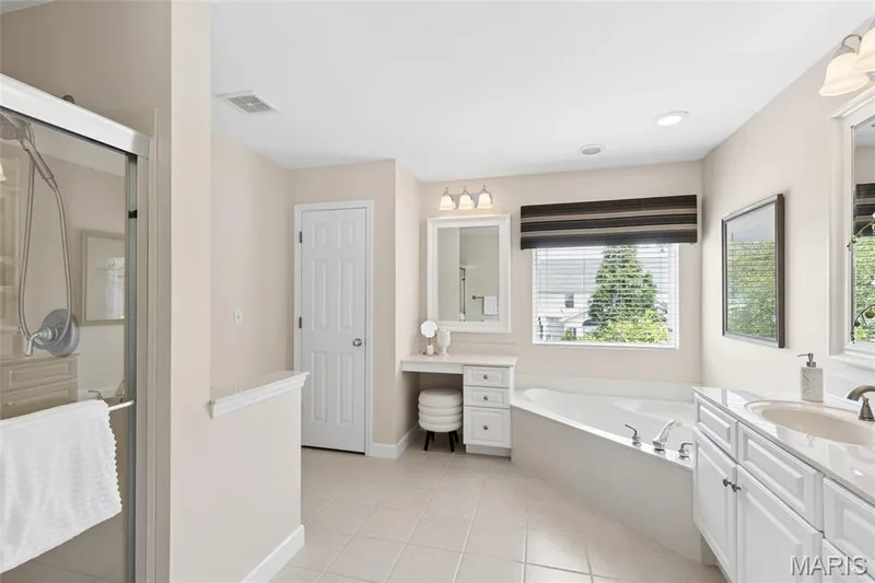 440 Parkshire Place Drive, Dardenne Prairie, MO 63368 — listing photo 30 of 50