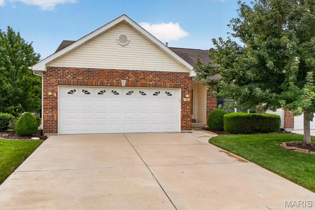 51 Huntgate Drive #9A, St Peters, MO 63376 — listing photo 1 of 32