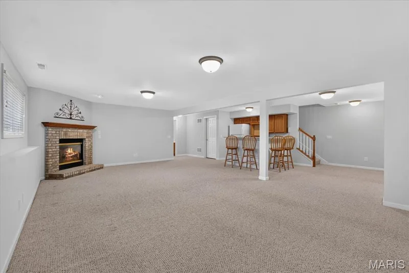 51 Huntgate Drive #9A, St Peters, MO 63376 — listing photo 3 of 32