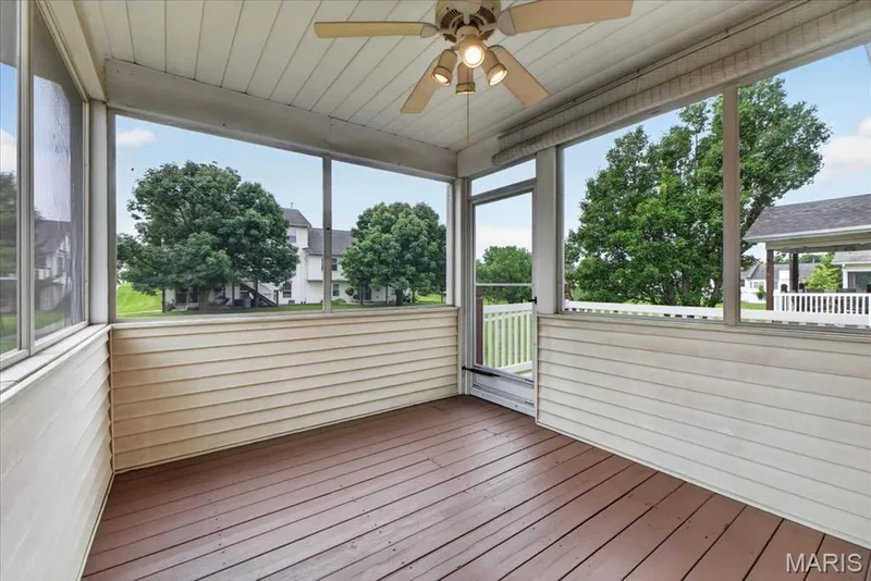 51 Huntgate Drive #9A, St Peters, MO 63376 — listing photo 4 of 32