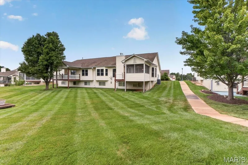 51 Huntgate Drive #9A, St Peters, MO 63376 — listing photo 21 of 32