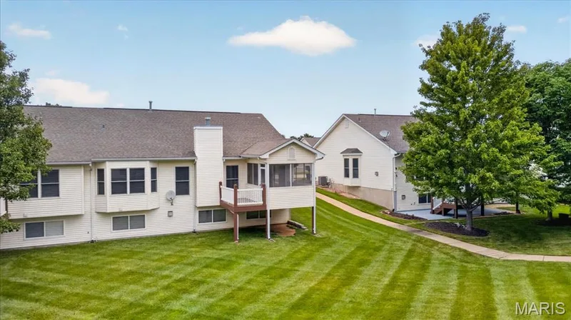 51 Huntgate Drive #9A, St Peters, MO 63376 — listing photo 9 of 32