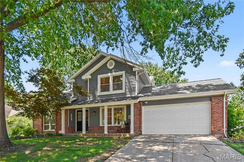 22 Normandy Drive, Lake St. Louis, MO 63367 — listing photo 2 of 43