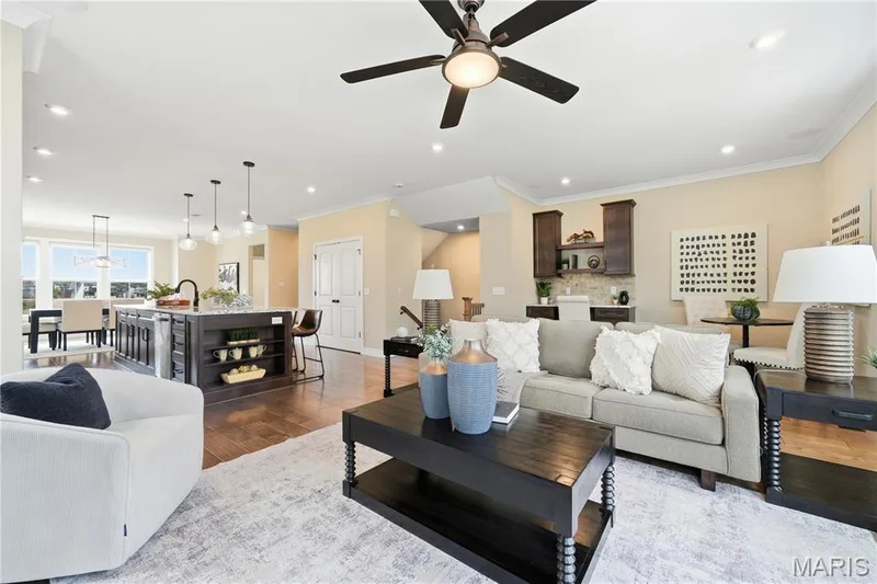 16514 Honey Locust Drive, Chesterfield, MO 63005 — listing photo 20 of 51