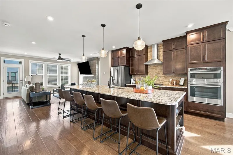 16514 Honey Locust Drive, Chesterfield, MO 63005 — listing photo 23 of 51