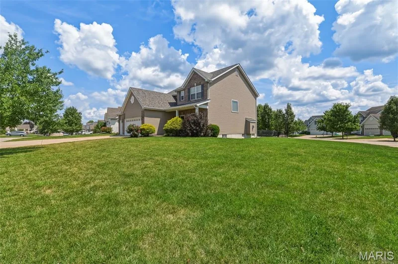 104 Towergate Drive, Lake St. Louis, MO 63367 — listing photo 44 of 67
