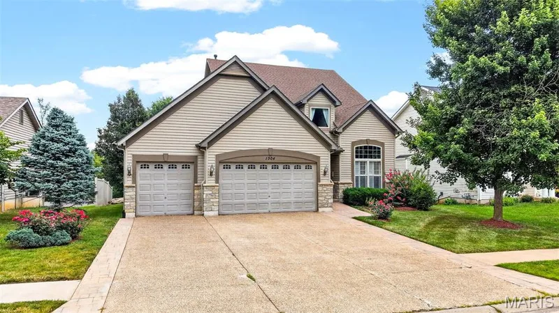 1304 Forest Way, Wentzville, MO 63385 — listing photo 1 of 54