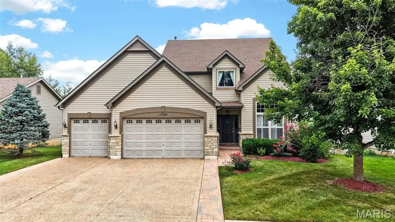 1304 Forest Way, Wentzville, MO 63385 — listing photo 12 of 54