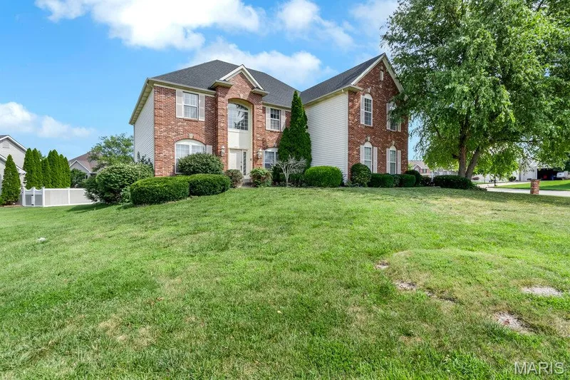 801 Dacotah Drive, Dardenne Prairie, MO 63368 — listing photo 2 of 53