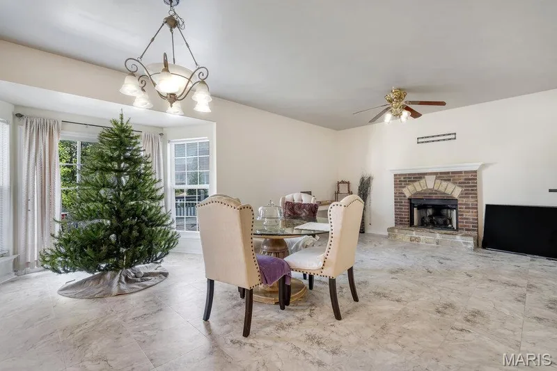 801 Dacotah Drive, Dardenne Prairie, MO 63368 — listing photo 20 of 53