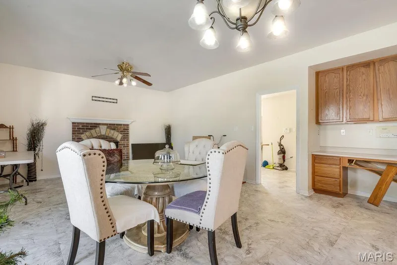 801 Dacotah Drive, Dardenne Prairie, MO 63368 — listing photo 21 of 53