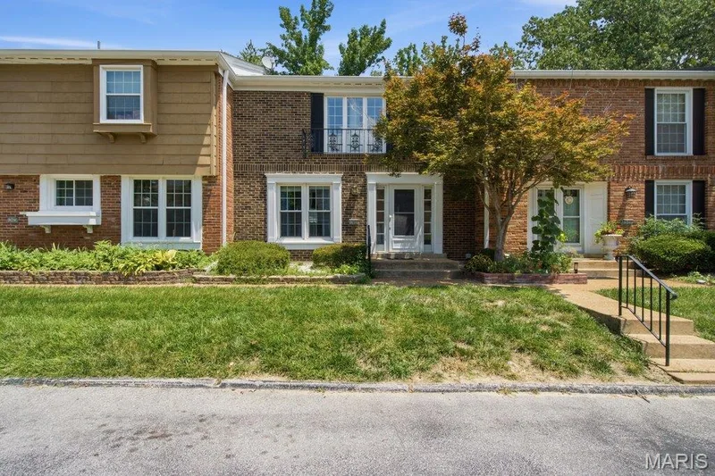 13423 Forestlac Drive, Chesterfield, MO 63141 — listing photo 32 of 40