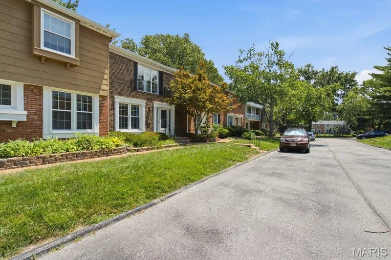 13423 Forestlac Drive, Chesterfield, MO 63141 — listing photo 33 of 40