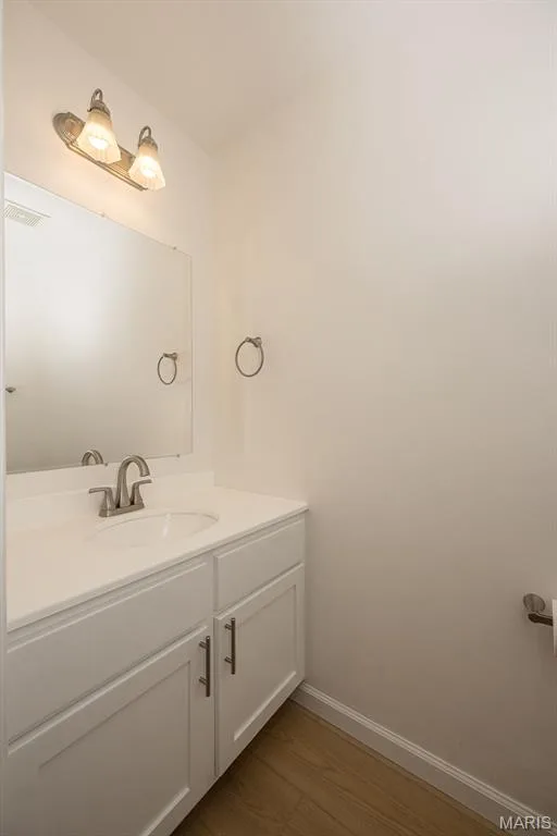1319 N 4th Street, St Charles, MO 63301 — listing photo 10 of 36