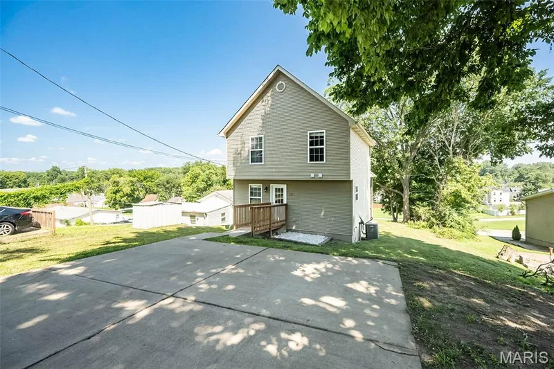 1319 N 4th Street, St Charles, MO 63301 — listing photo 28 of 36