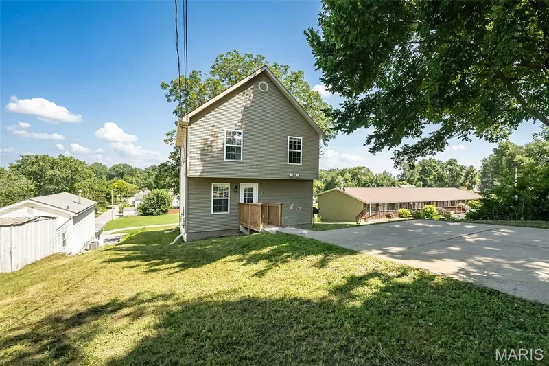 1319 N 4th Street, St Charles, MO 63301 — listing photo 30 of 36