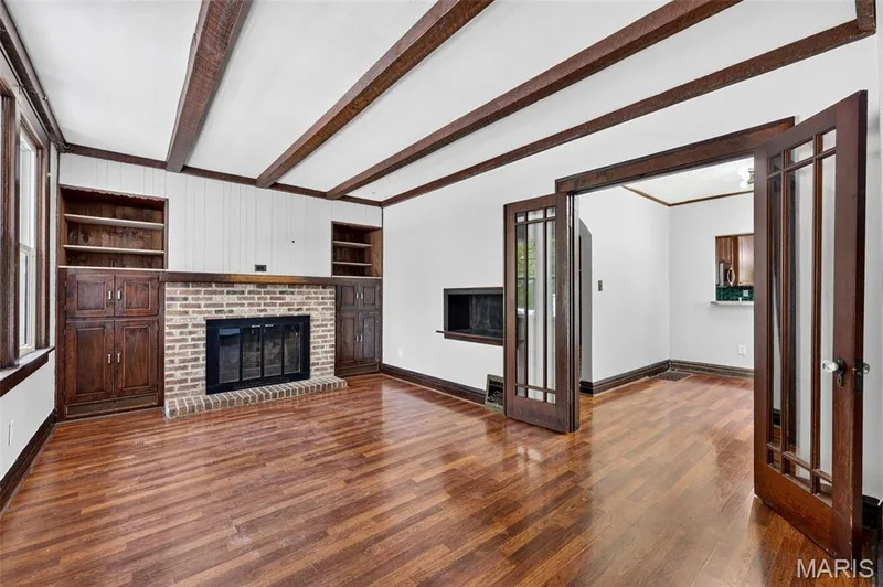 2103 W Randolph Street, St Charles, MO 63301 — listing photo 6 of 54