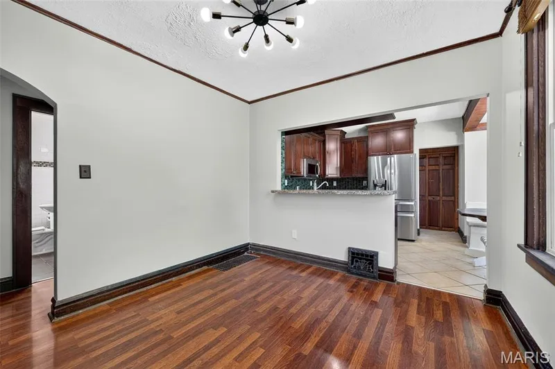 2103 W Randolph Street, St Charles, MO 63301 — listing photo 13 of 54