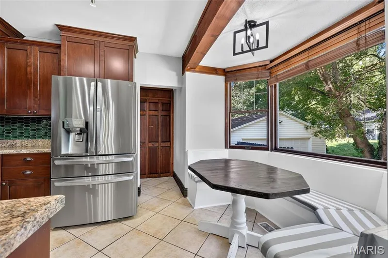 2103 W Randolph Street, St Charles, MO 63301 — listing photo 14 of 54
