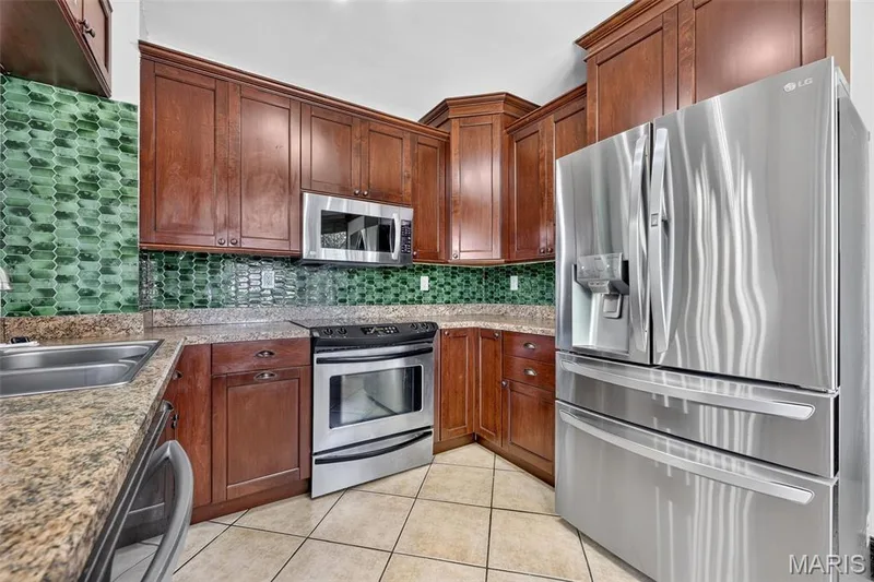 2103 W Randolph Street, St Charles, MO 63301 — listing photo 15 of 54